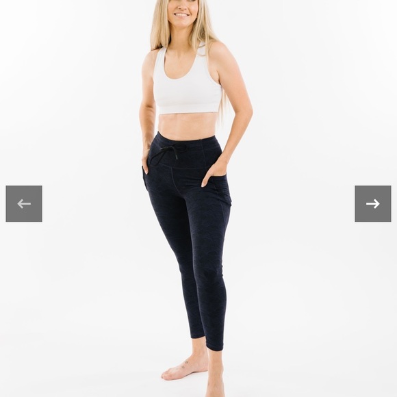 Navy Terrace Pocket Drawstring Luxe 7/8 24” - Picture 1 of 3